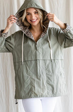 Load image into Gallery viewer, Savanna Windbreaker
