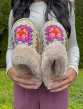 Load image into Gallery viewer, Granny Crochet Slippers
